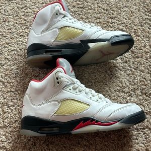 Air Jordan 5 Retro Fire Red 2020 GS Size 7
